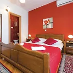 Four-bedroom In * Brodarica (Sibenik-Knin)