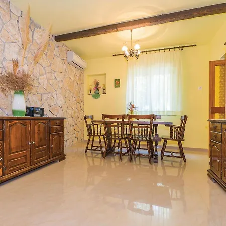 Awesome In Brodarica With Kitchen *