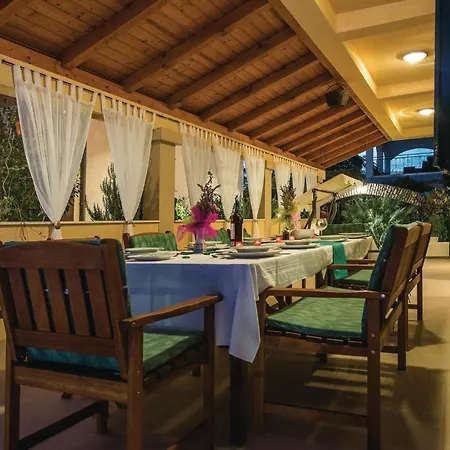 Awesome In Brodarica With Kitchen Holiday home Brodarica (Sibenik-Knin)