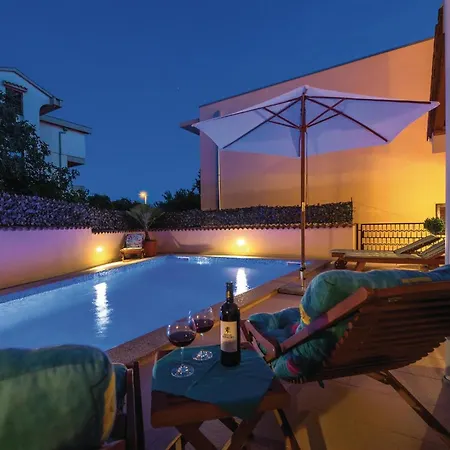 Four-bedroom In * Brodarica (Sibenik-Knin)