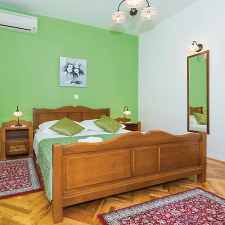 Four-bedroom In 度假居 布罗达里卡