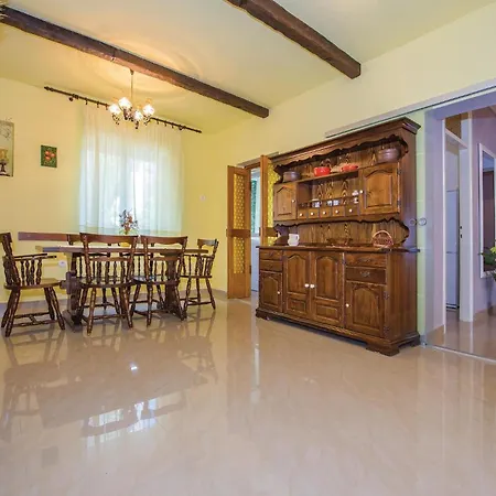 Holiday home Four-bedroom In