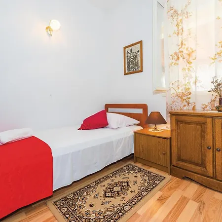 Awesome In Brodarica With Kitchen
