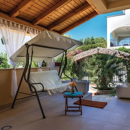 Four-bedroom In Holiday home Brodarica (Sibenik-Knin)
