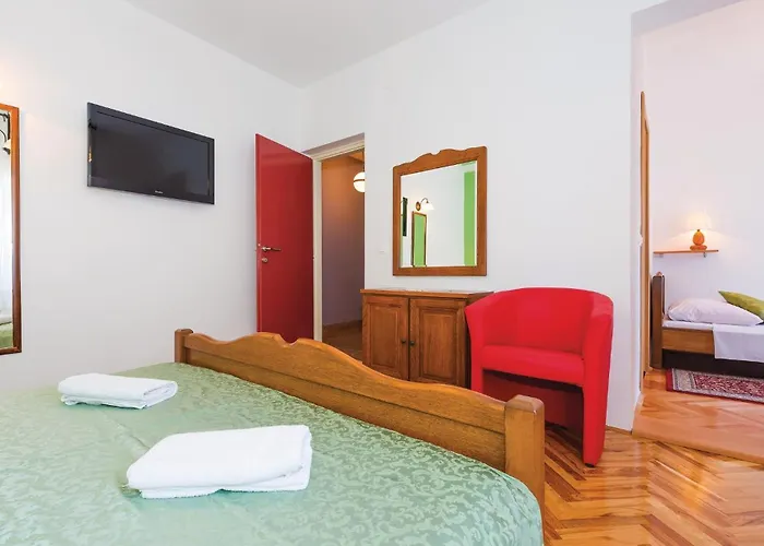 Four-bedroom In בית נופש