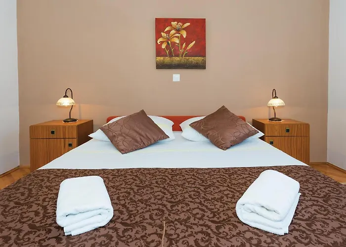 בית נופש Four-bedroom In